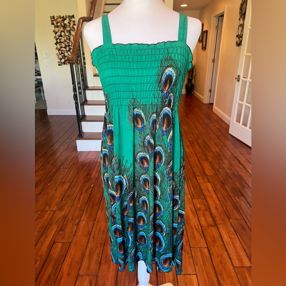 Elegant Green Peacock Print Dress